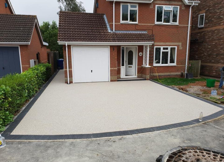 Resin driveway completed by Glidestone